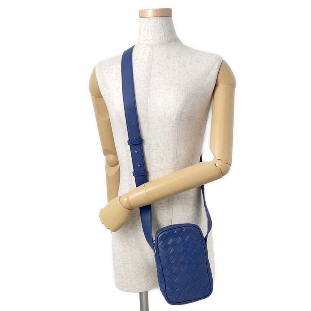 Bottega Veneta Intrecciato Shoulder Bag with Phone Pouch 729296 - Picture 4 of 13